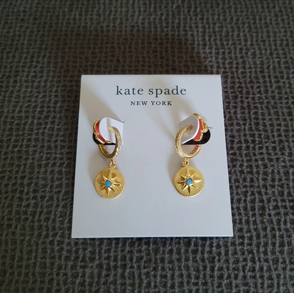 Kate Spade♠️ Gold💛 Star ⭐Medallion Huggie Hoop Earrings - Picture 14 of 16